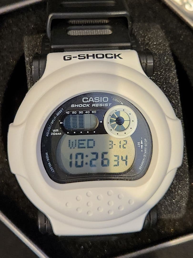 メカカカ　g-001bw-7jf G-Shock ストームツルーパー