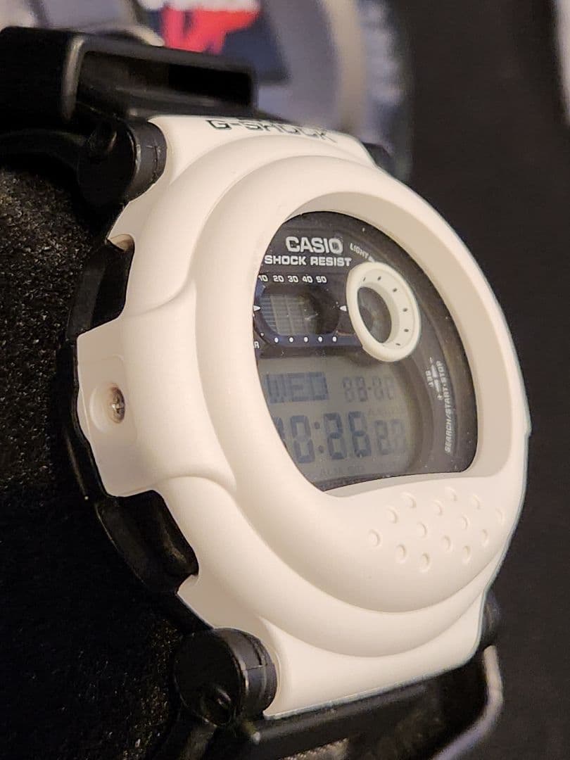 メカカカ　g-001bw-7jf G-Shock ストームツルーパー