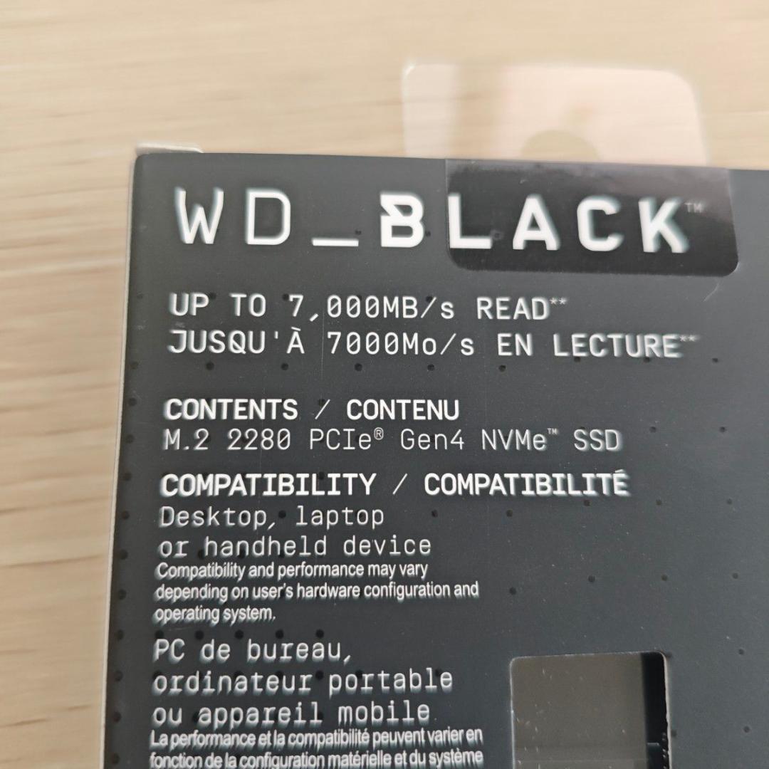 内蔵型SSD WD BLACK SN7100 4TB SSD M.2 WDS400T4X0E