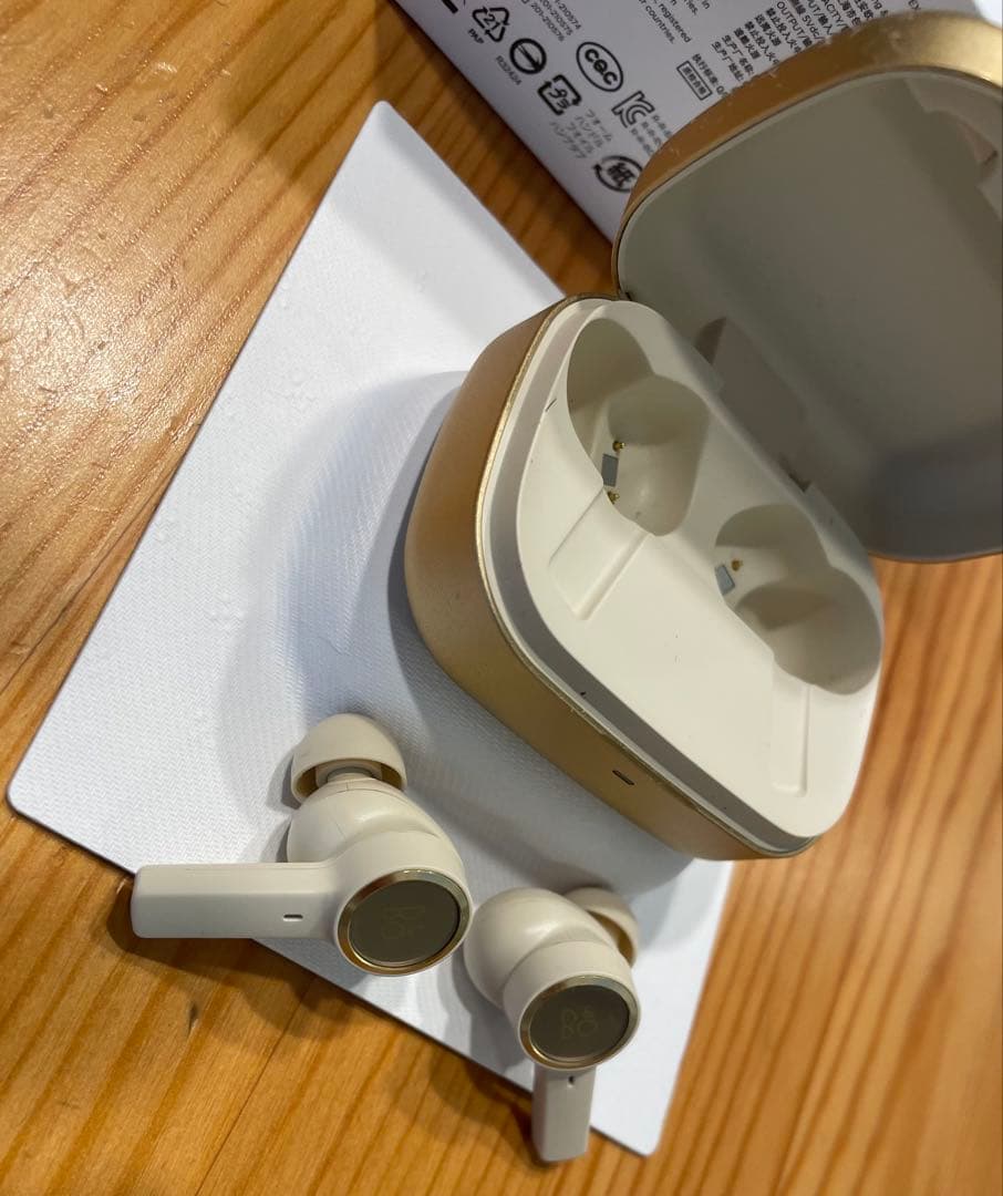 Bang & Olufsen BEOPLAY EX/イヤフォン