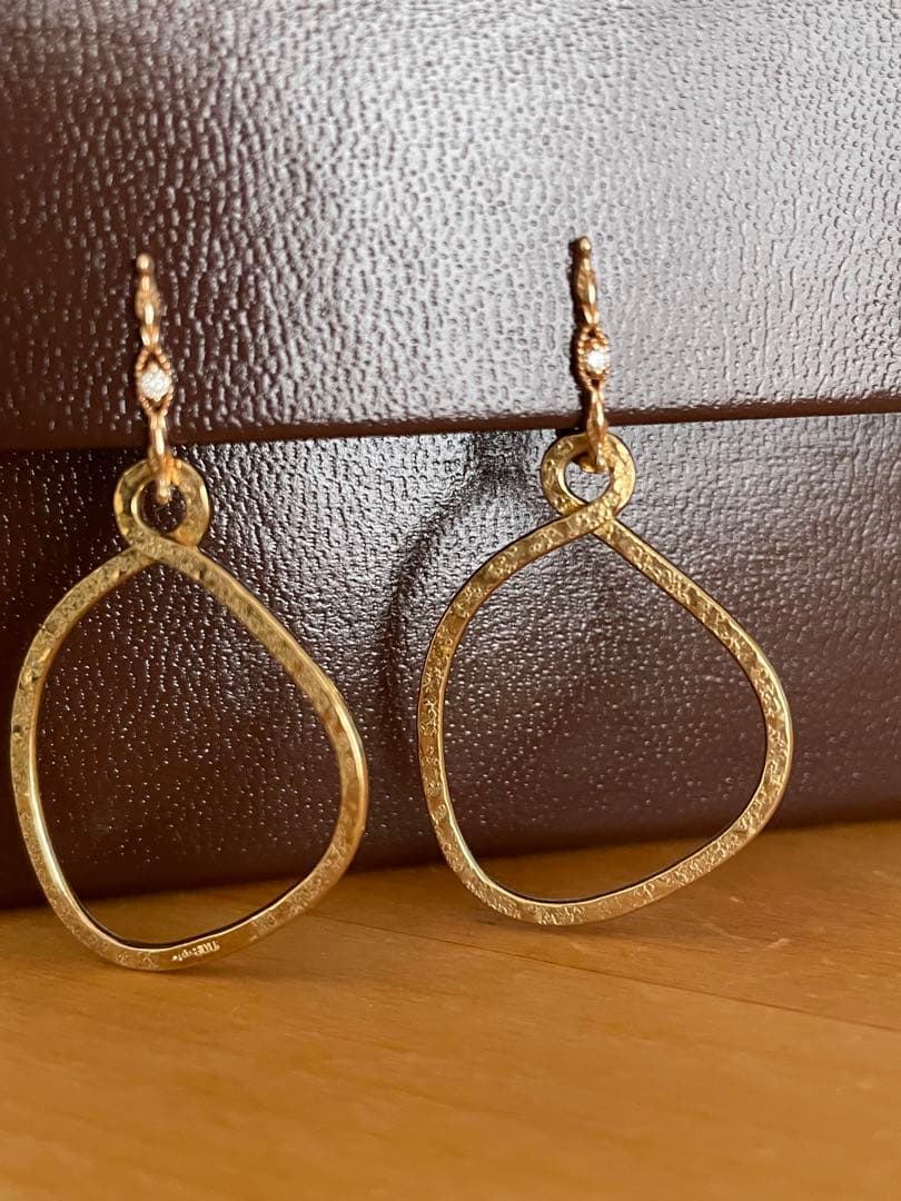 agete チャーム　イヤリング　ピアス　ゴールド