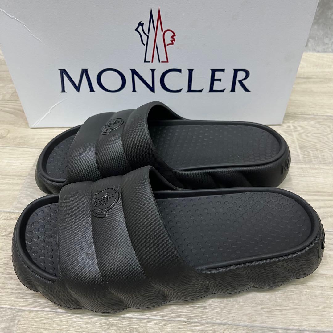 ゆ*こ様 新品未使用 MONCLER ブラック サンダル 40 【56b1529