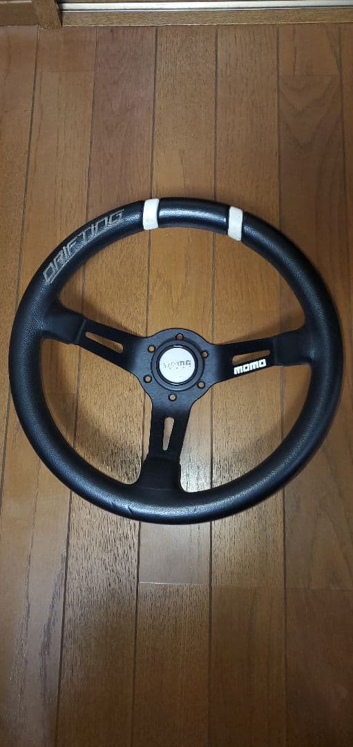 MOMO ドリフト ステアリング 350mm
