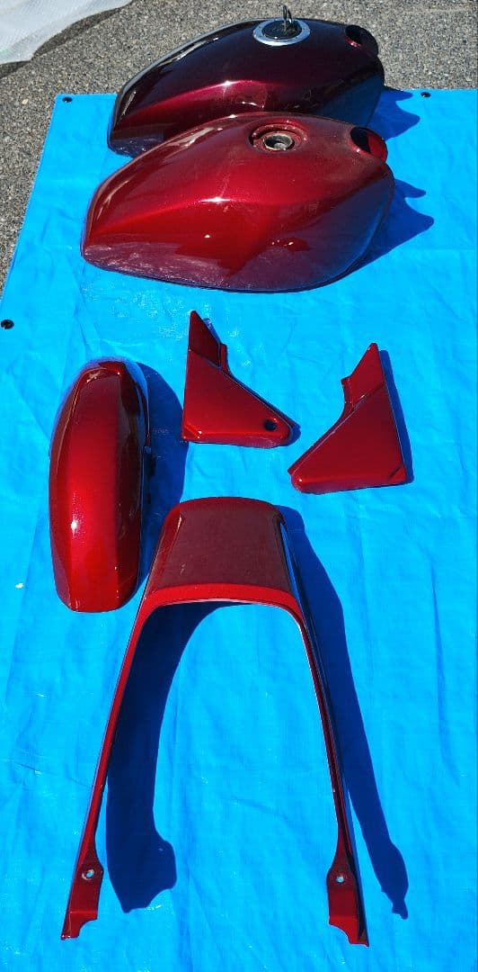 バイクタンクとパーツセット レッド