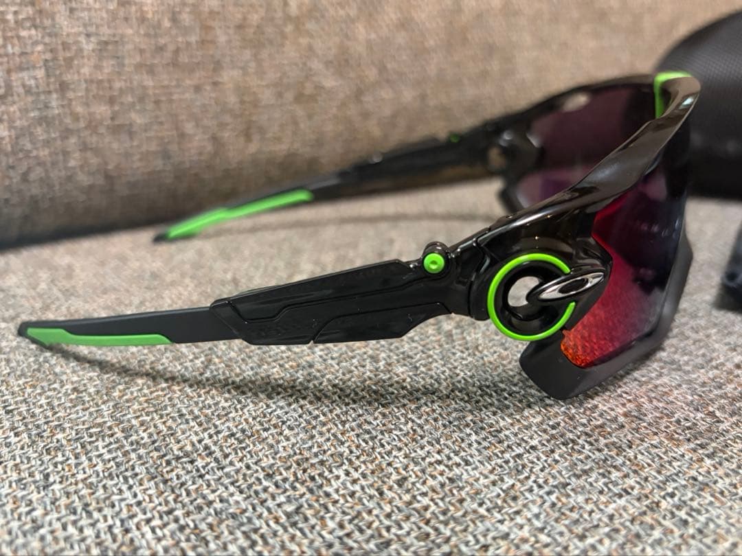 オークリー　JAWBREAKER Cavendishモデル PRIZMレンズ