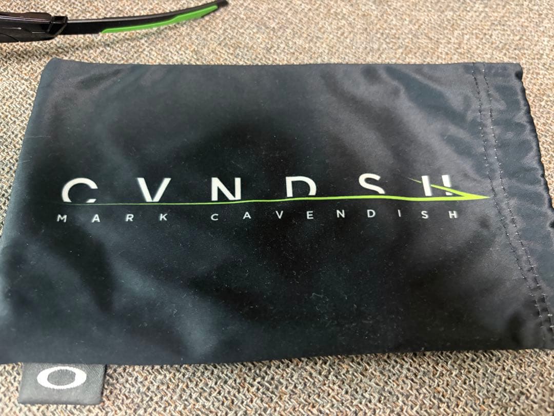 オークリー　JAWBREAKER Cavendishモデル PRIZMレンズ