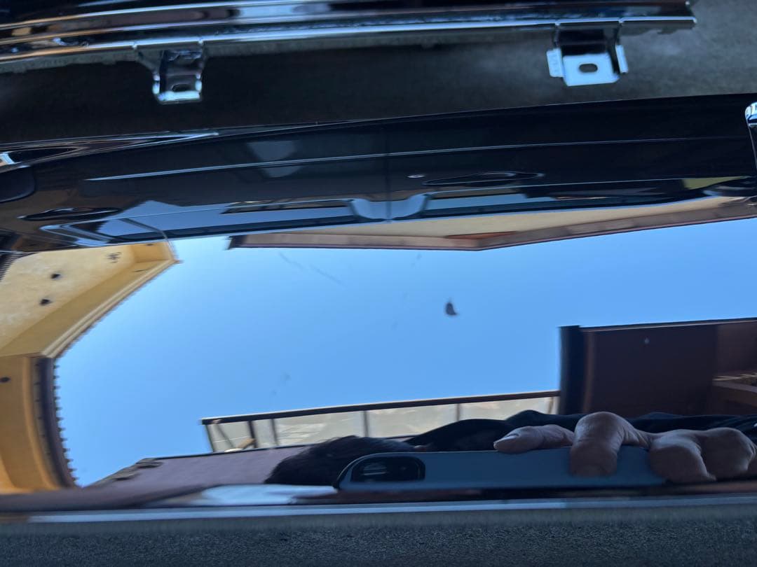 いすゞギガ　訳あり品　コーナーパネルメッキセンサー付き車用