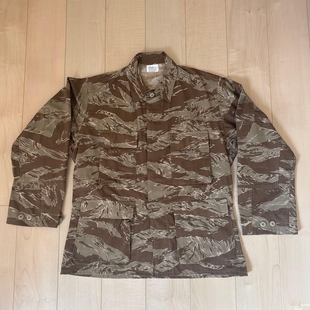 美品　アメリカ製実物生地　デザートタイガーストライプフィールドコンバットシャツ
