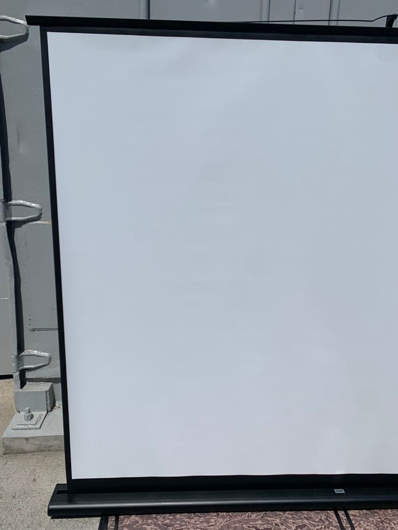 サンワサプライ　100型　PRS-Y100K プロジェクタースクリーン　床置き