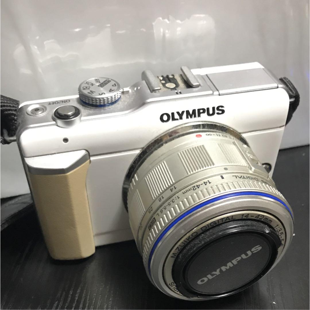 【みゃく】OLYMPUS(オリンパス) ミラーレスカメラ E-PL1