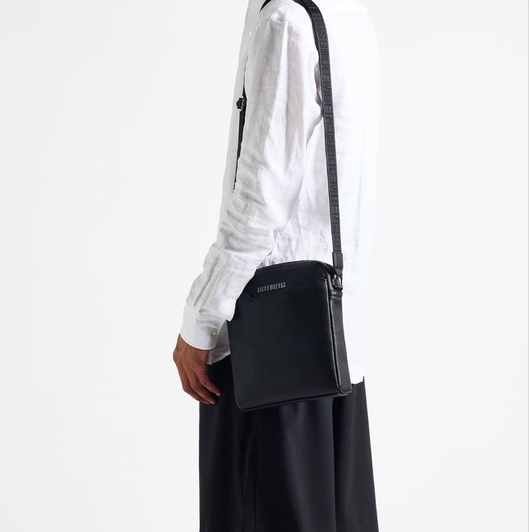 た*が様 3時間オークションにつき値下げ！未使用！Bikkembergs ショル