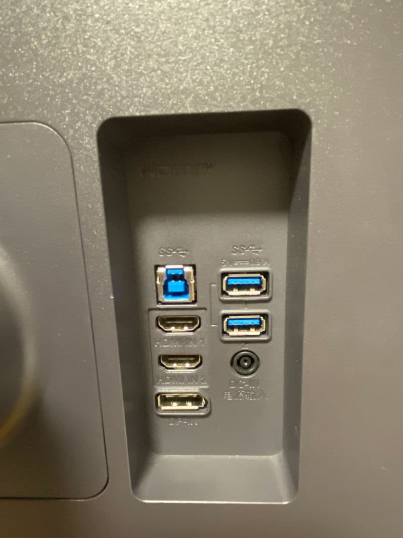 ディスプレイ・モニター本体 UltraGear 32GQ950 LG