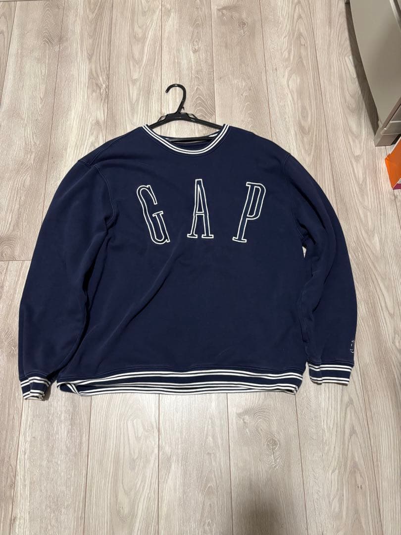 old gap 月 スウェット
