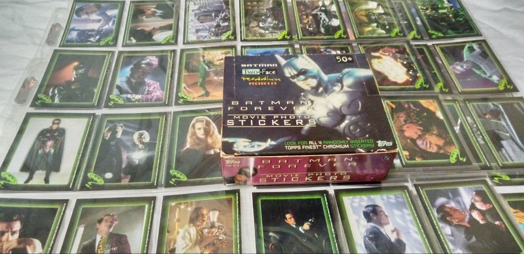 バットマンフォーエヴァー　海外版　ステッカー 85枚　ボックス付き