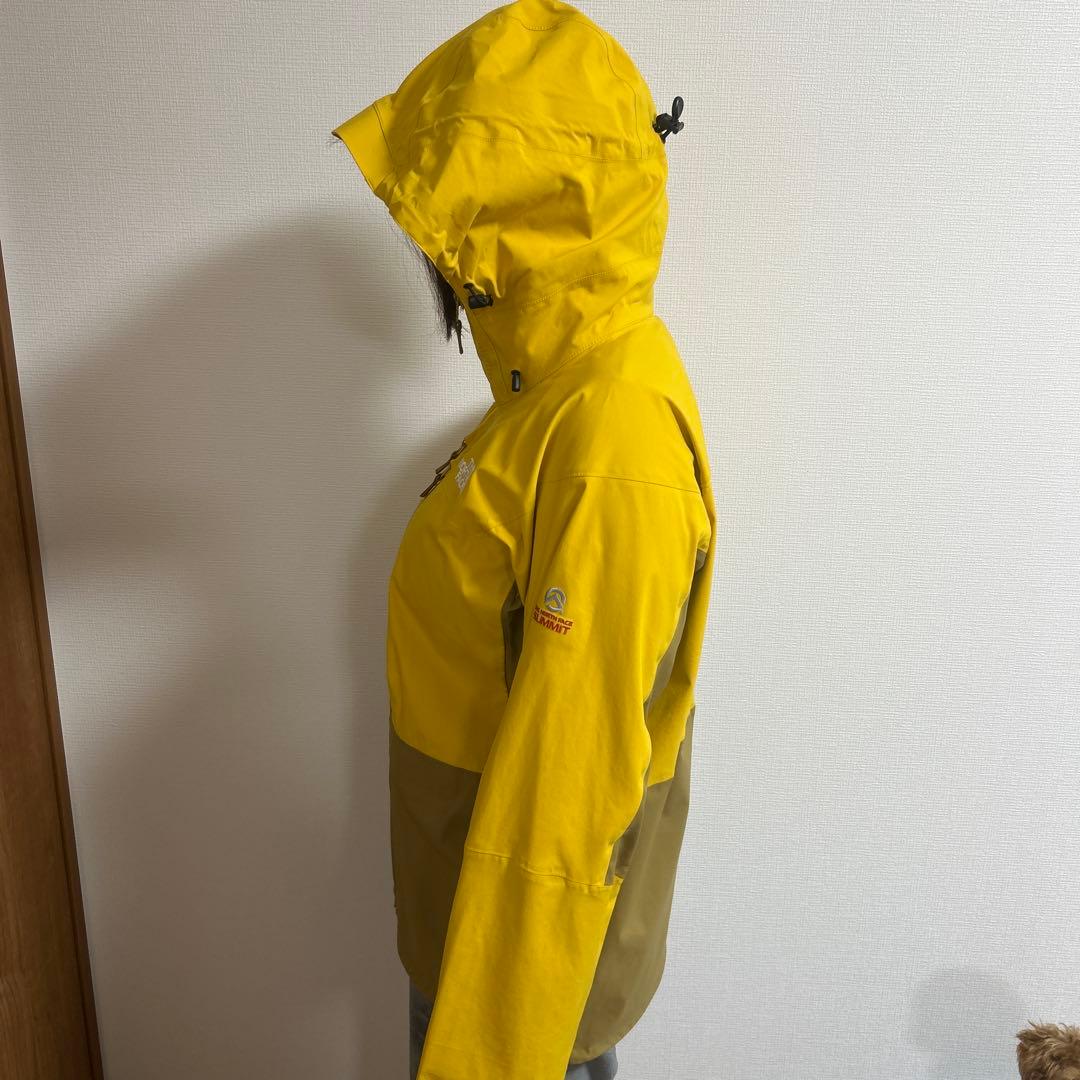 THE NORTH FACE フード付きゴアテックスジャケット　サミットシリーズ