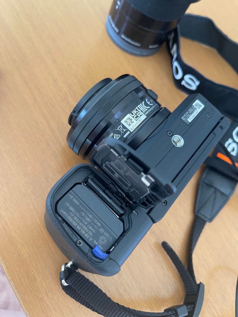 SONY α6400 一眼レフカメラ 即出荷可能！