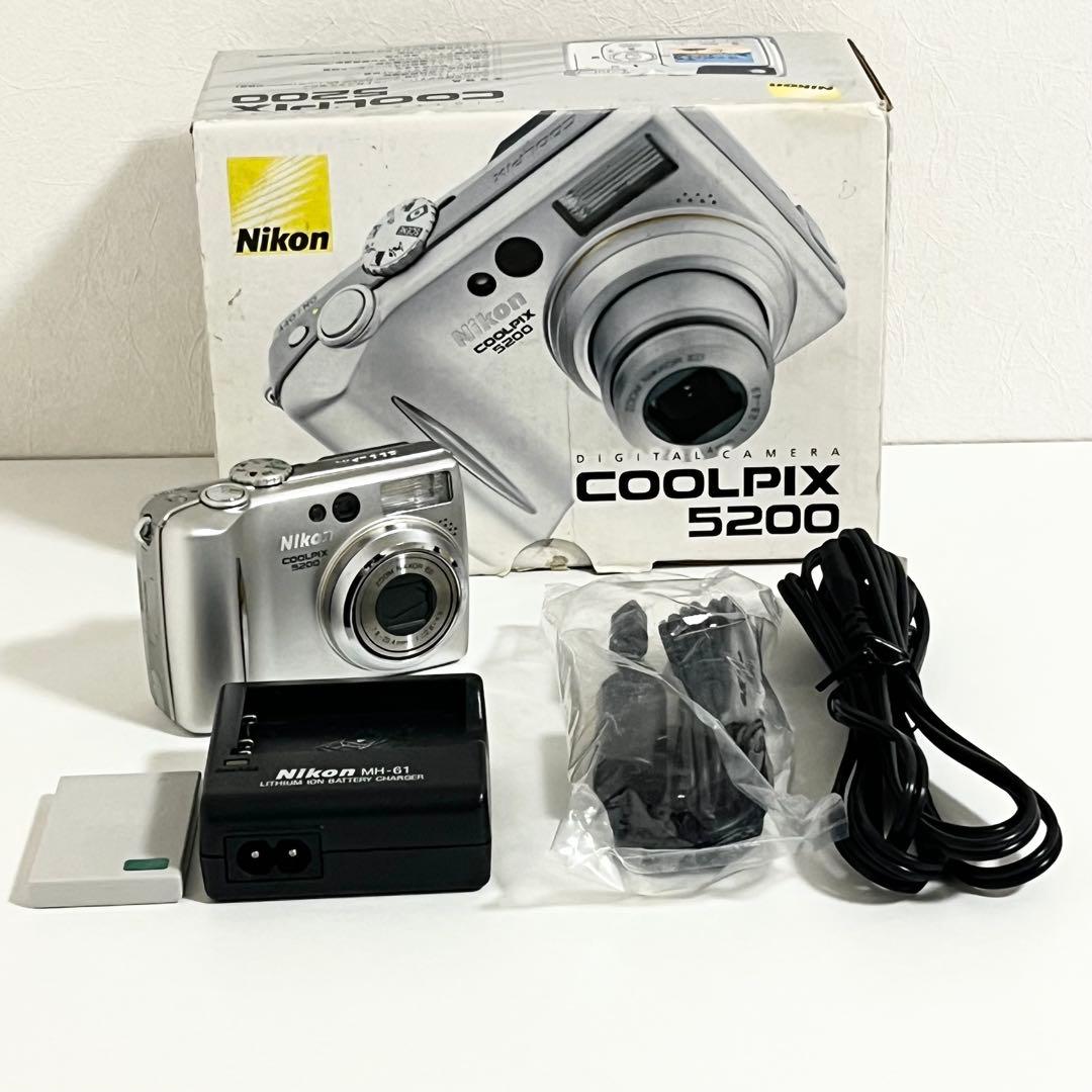 デジタルカメラ Nikon coolpix 5200
