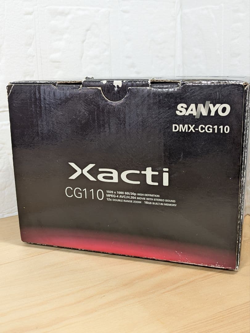 Xacti DMX-CG110 SANYO デジタルムービーカメラ レッド