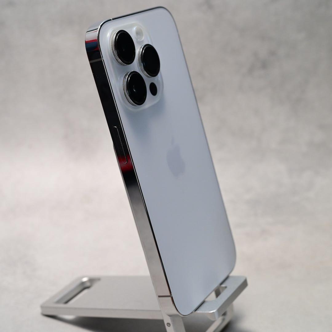 Apple iPhone 14 Pro シルバー　本体　256GB SIMフリー