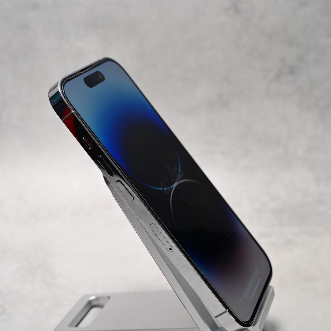 Apple iPhone 14 Pro シルバー　本体　256GB SIMフリー