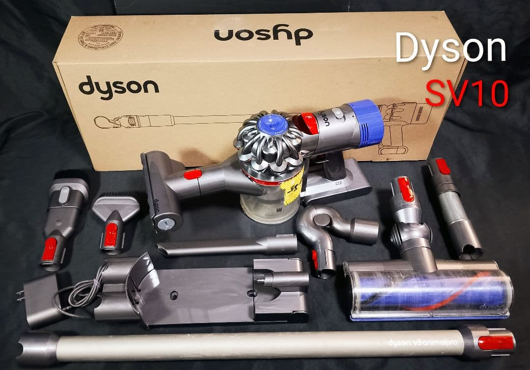 ★美品 Dyson ダイソン V8 fluffy+ SV10 掃除機 サイクロン