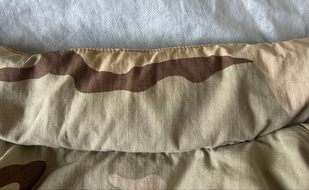 FROM JAPAN公式アカウント01 　迷彩柄 ダウンベスト