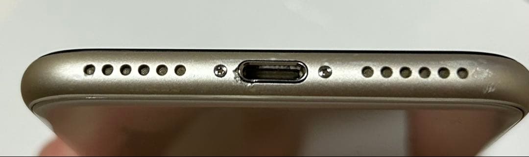 Apple iPhone SE(第3世代) ホワイト 128GB 本体　ジャンク