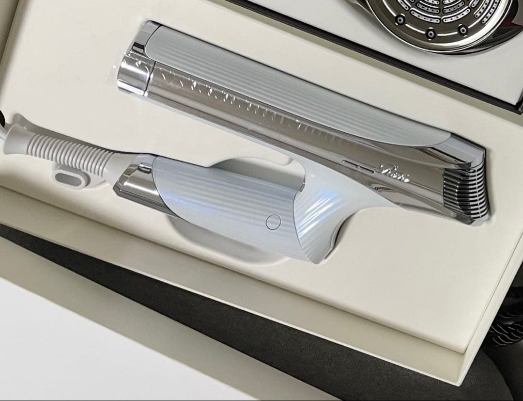 リファビューテックドライヤーS+ ホワイト