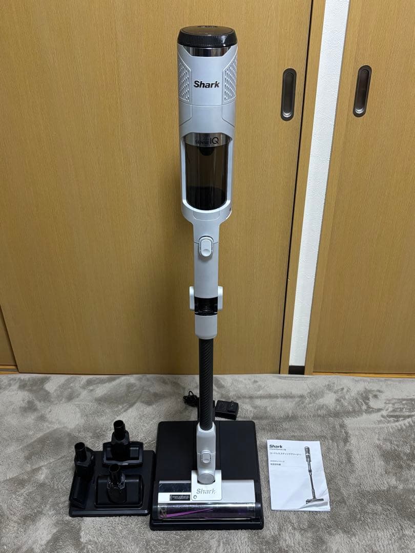 Shark CleanSense iQ コードレスクリーナーIW2241J