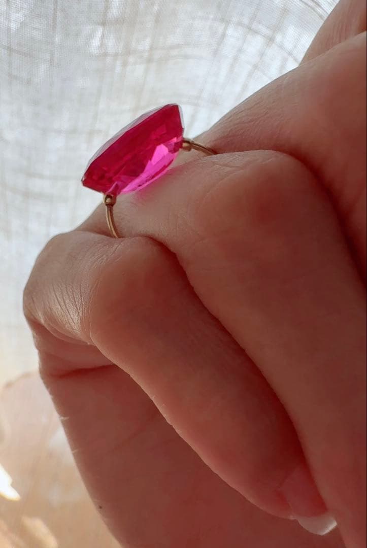 大粒ルビーのキャンディリング