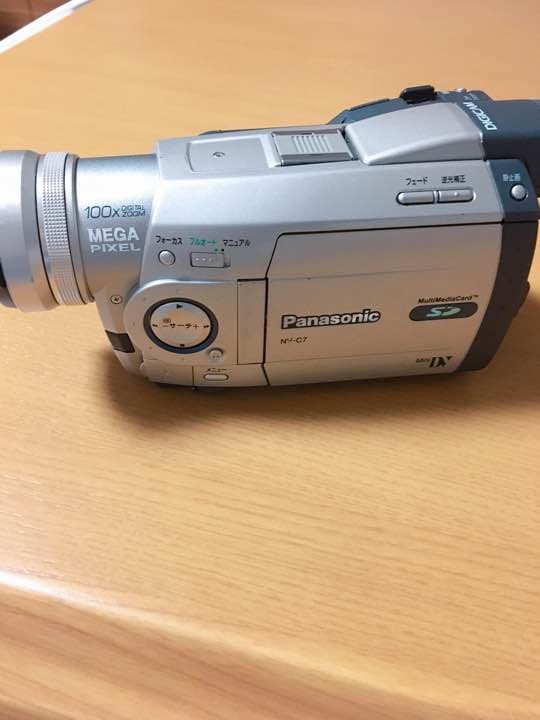 お買い得☆Panasonicデジタルビデオカメラ＋各種ケーブル、記録メディア