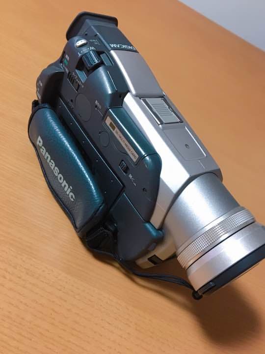 お買い得☆Panasonicデジタルビデオカメラ＋各種ケーブル、記録メディア