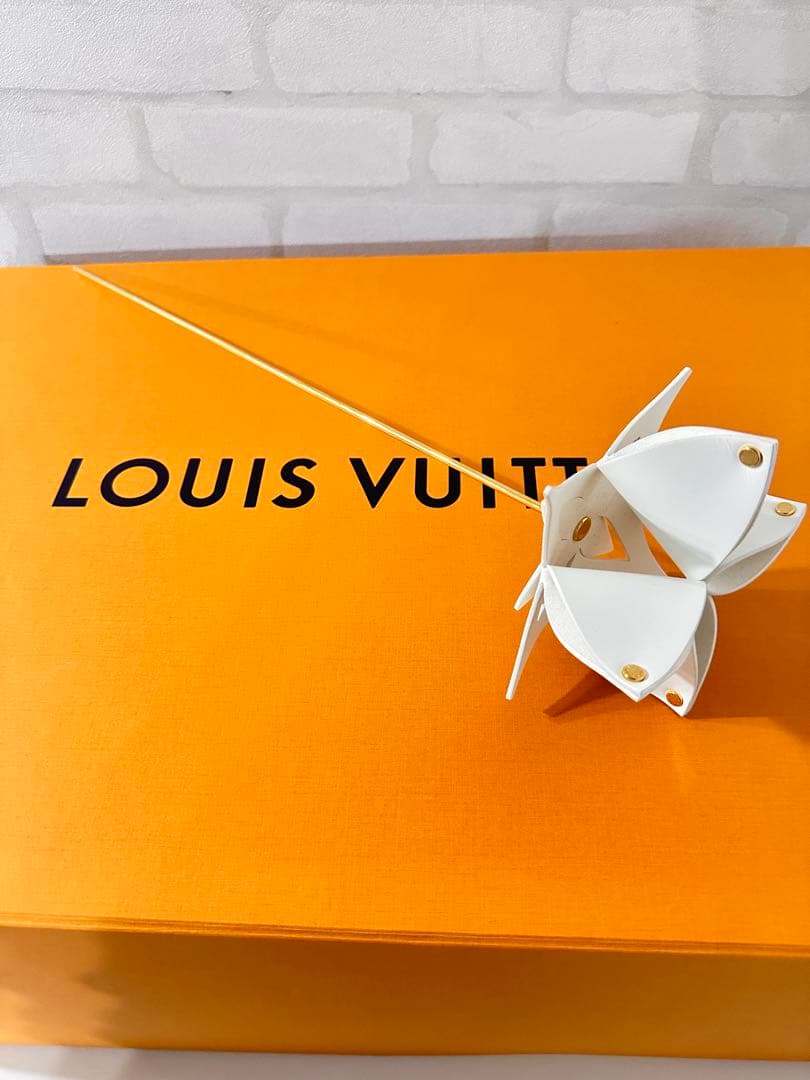 ぶ*ー様 Louis Vuitton Origami Flower
