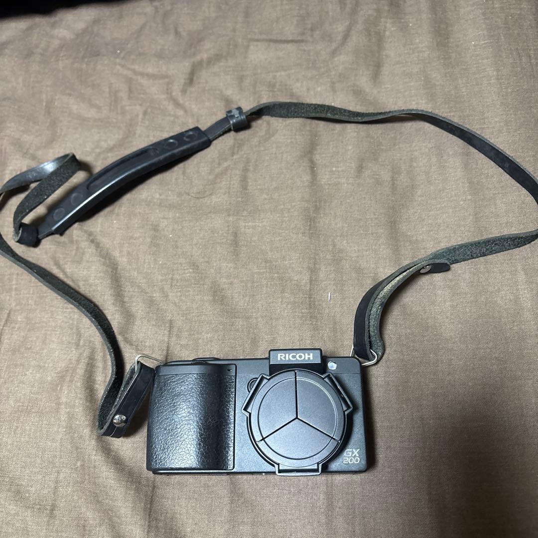 RICOH GX200 コンパクトデジタルカメラケース付き ジャンク品
