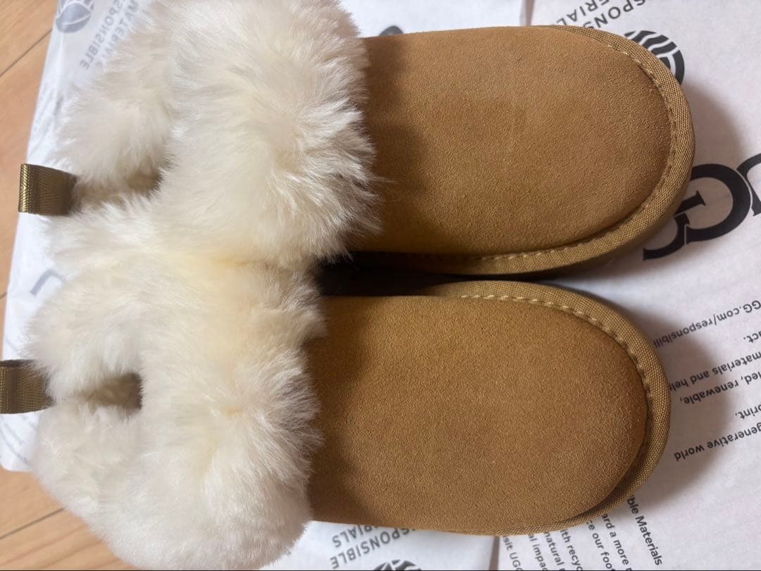 UGG ムートン23cm厚底 超ふわふわスリポン(24時間以内に発送します)