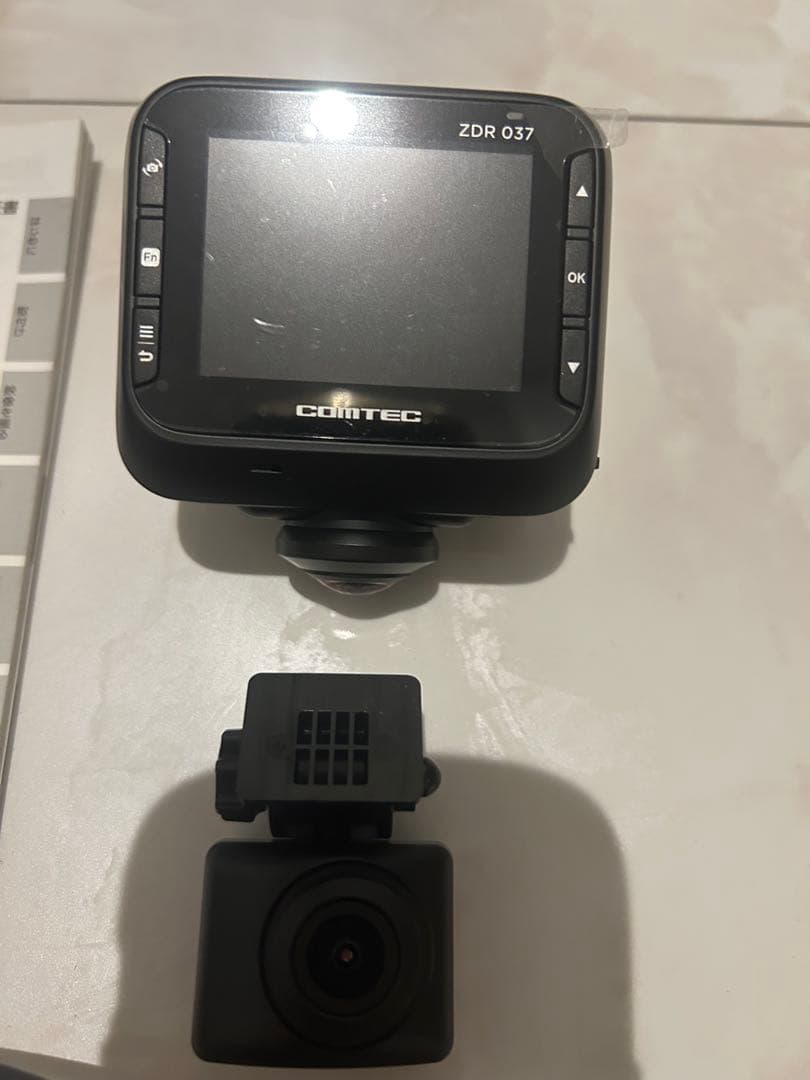 コムテックZDR-037 360度撮影　前後ドライブレコーダ駐車監視コード付き