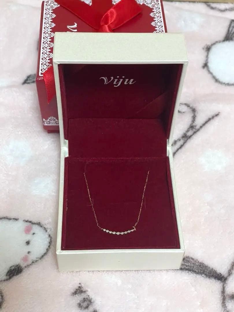 Viju K18YGダイヤネックレス ギフトボックス付き