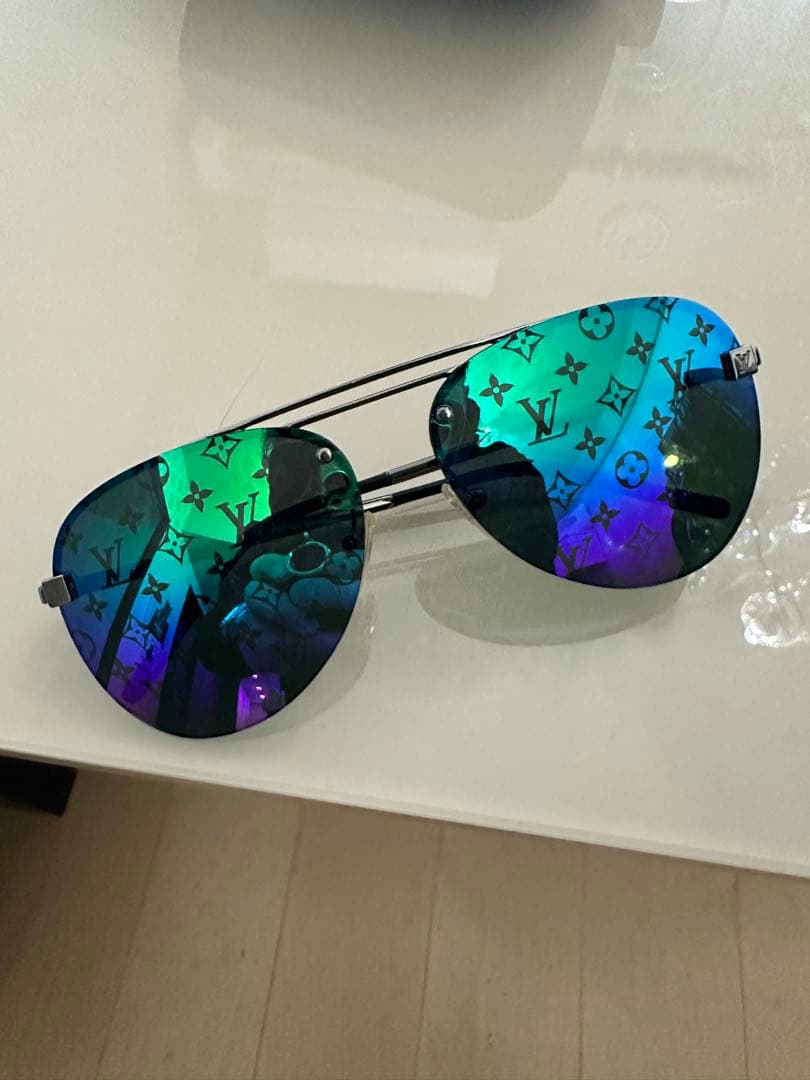 ルイ・ヴィトン サングラス