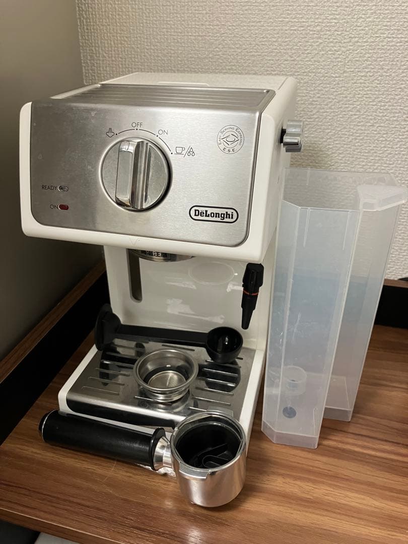 DeLonghi エスプレッソマシン