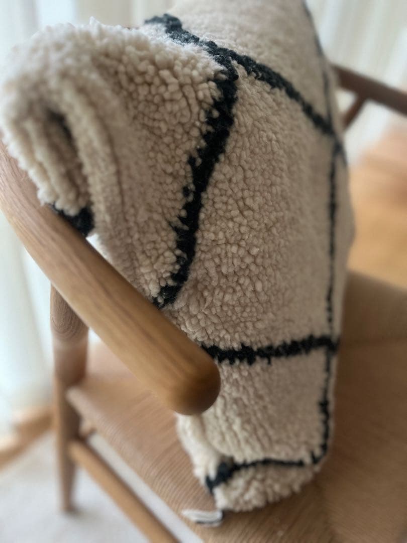 ベニワレン　クッションカバー新品 56cm×49cm