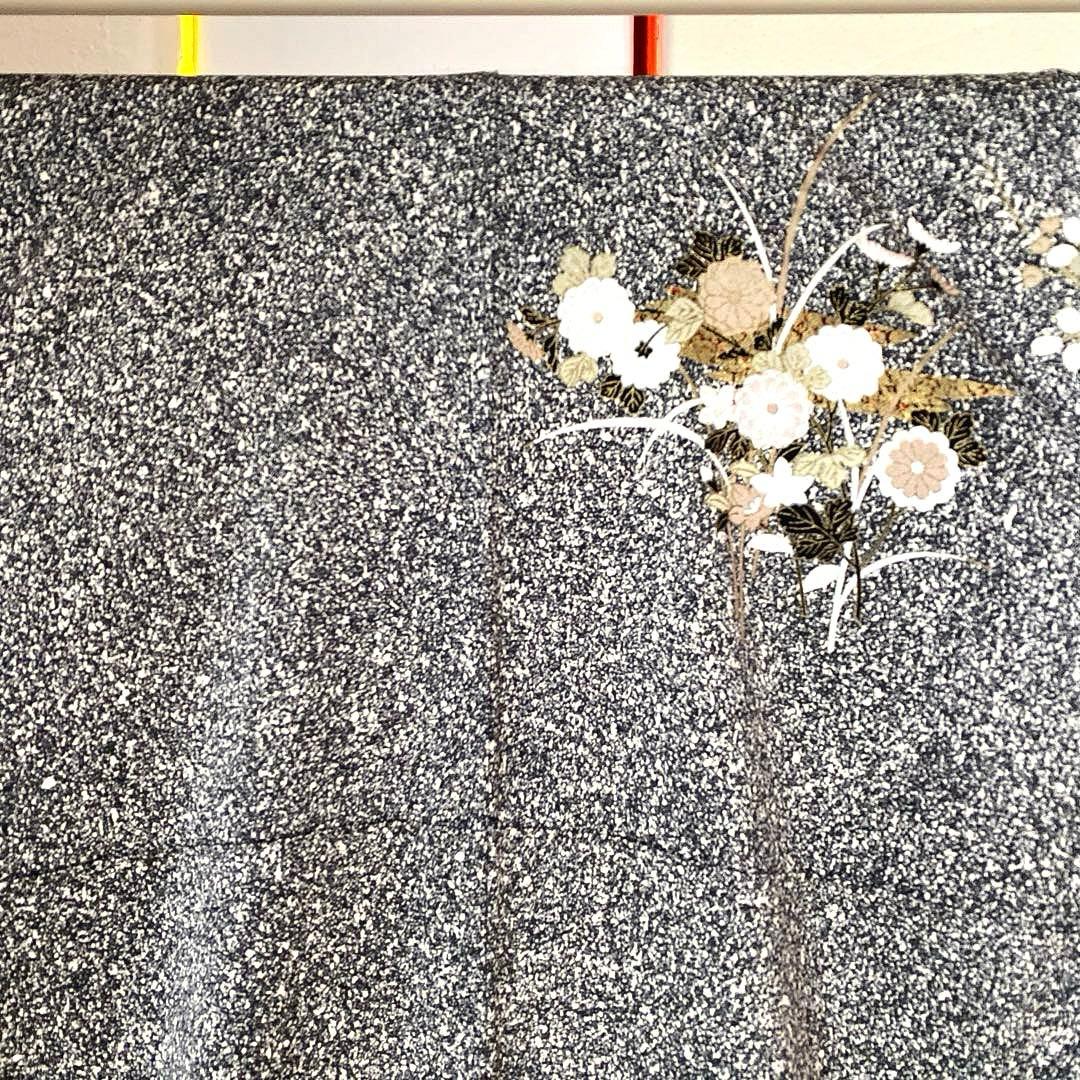 着物-袷着物2 秋草文様 黒地に金彩上品で華やかな装い【訪問着】【正絹】【美品】