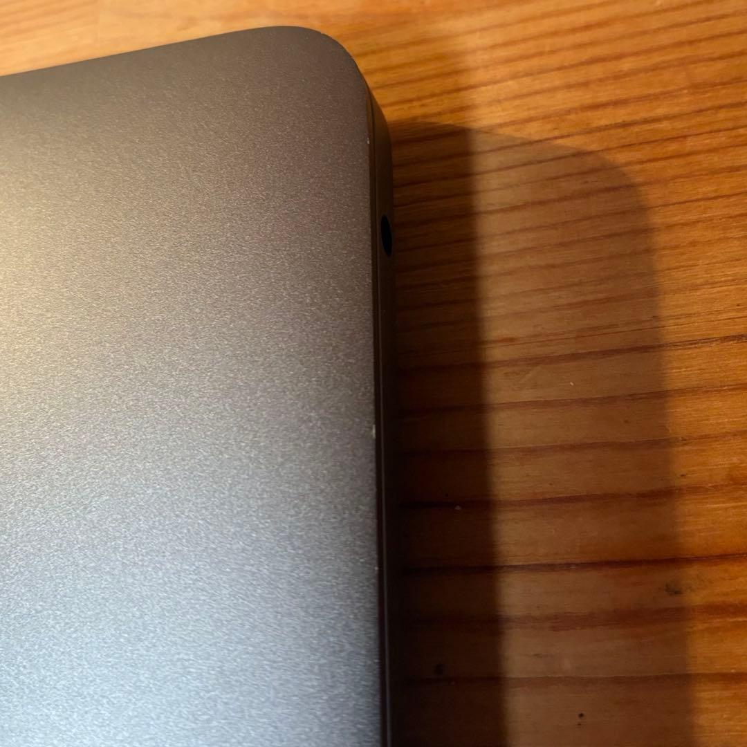 Apple MacBook Air M1（2020）スペースグレイ