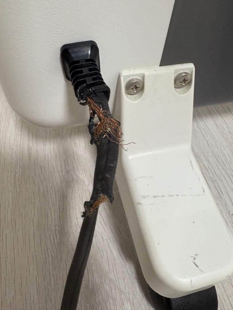 本日限定お値引き‼️サンラメラ600W型 遠赤外線ニューセラミックヒーター