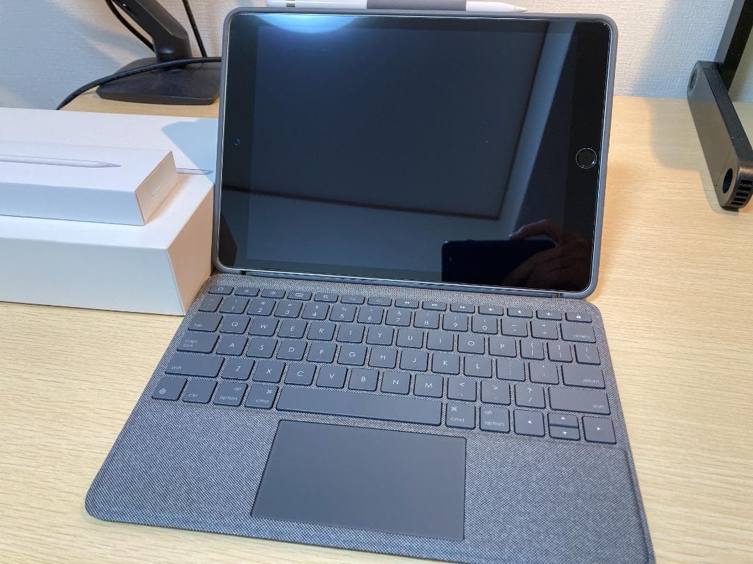 iPad本体 + Apple Pencil + 専用キーボード