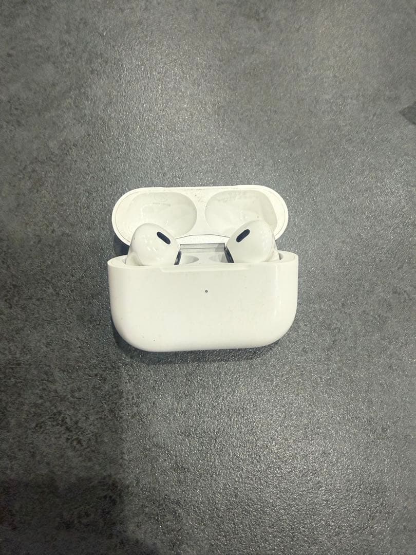 AirPods Pro 第2世代　Lightning 端子