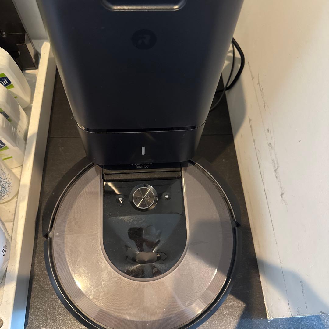 【美品】ルンバi7 自動充電機能