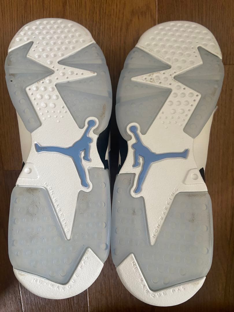 【新品】エア ジョーダン 6 ユニバーシティブルー　24cm