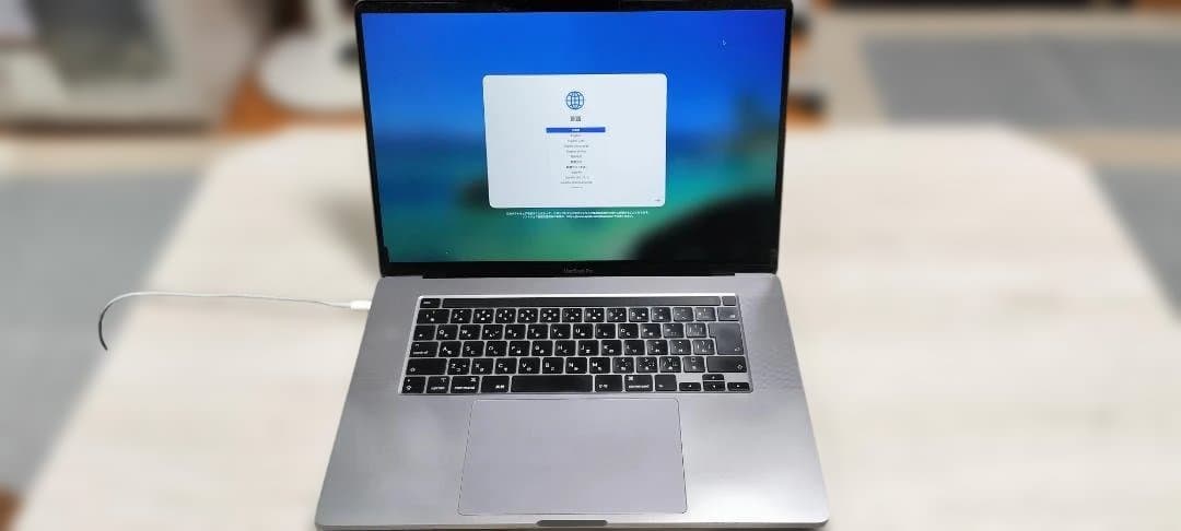 MacBook Pro 2019 Retinaディスプレイ 16インチ 16GB