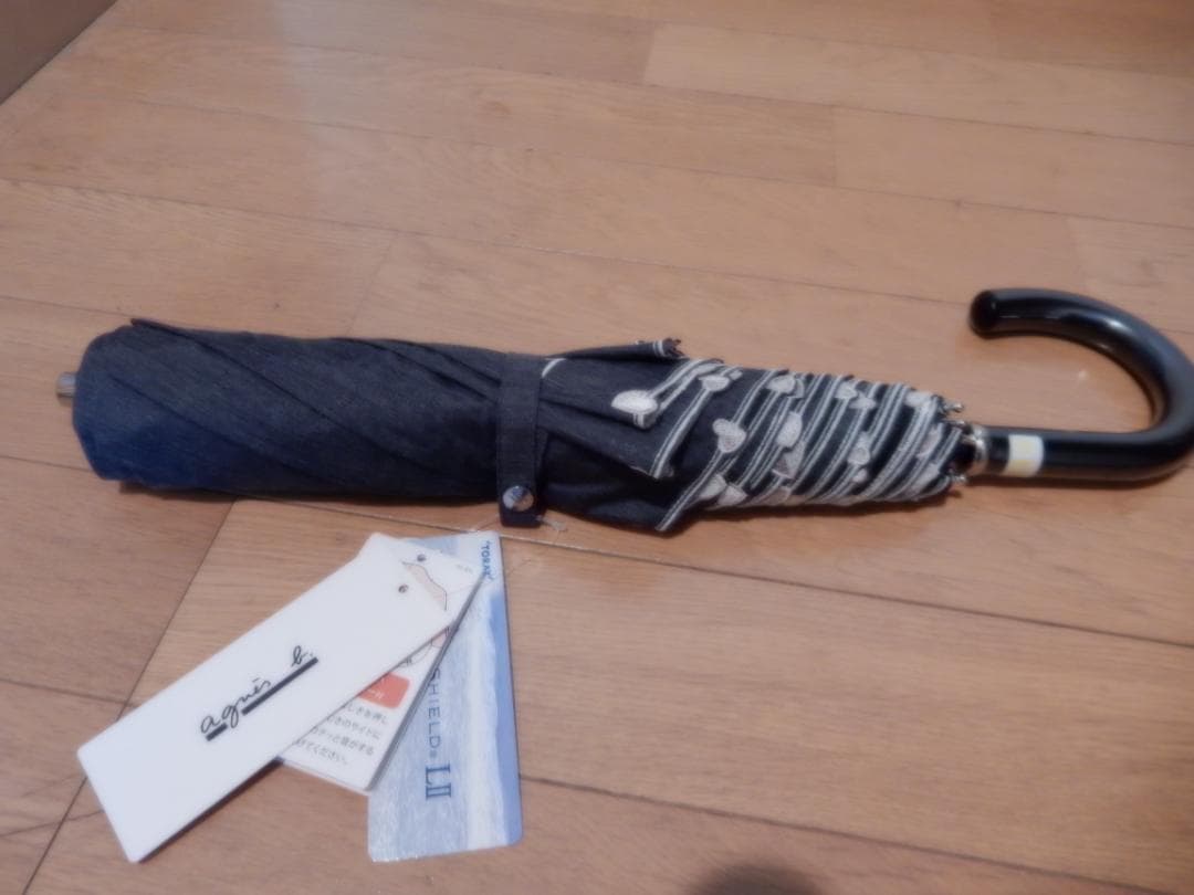 agnes b.（アニエスベー）ハート刺繡晴雨兼用傘(折り畳み傘)