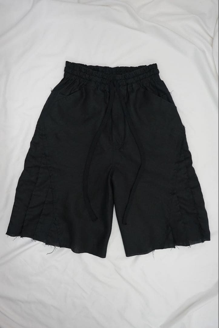 JAKUBMASAR ブラックオーバーサイズショーツ